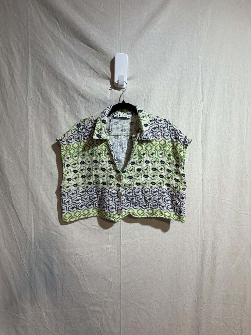 Zara Women's Geometric Print Button-Front Cropped Sleeveless Top